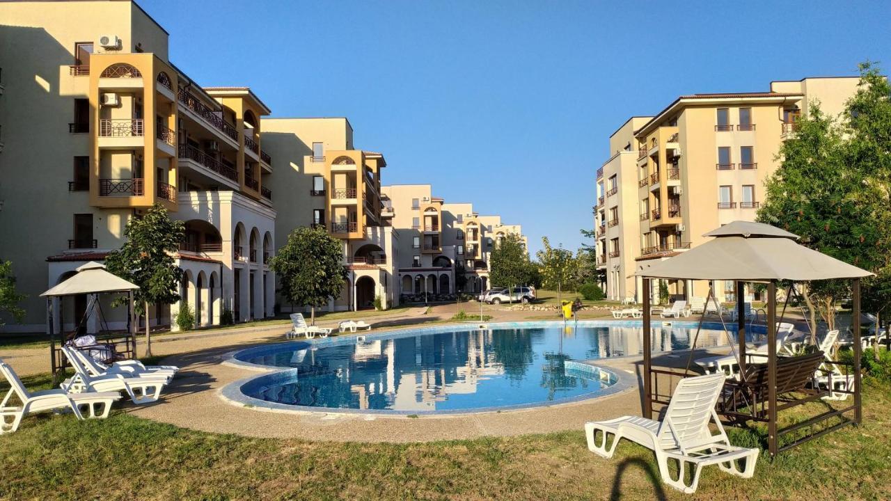 Lighthouse Golf Private Villa Lake View บัลชิค ภายนอก รูปภาพ