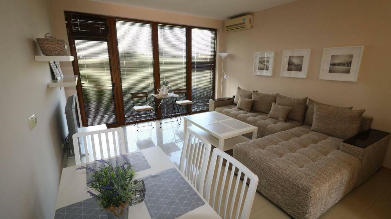 Lighthouse Golf Private Villa Lake View บัลชิค ภายนอก รูปภาพ